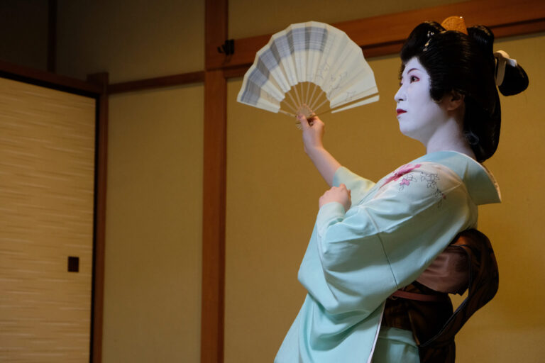 Discover the Enchanting Geisha Entertainment of Mukojima, Tokyo: A Journey into Elegance and Tradition